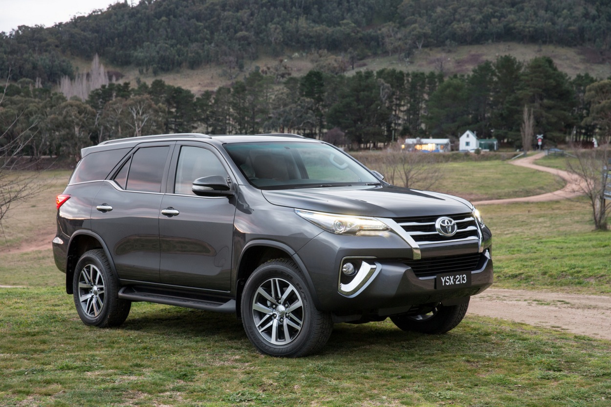 Así es el nuevo Toyota Fortuner, un derivado del Hilux Más lujoso y