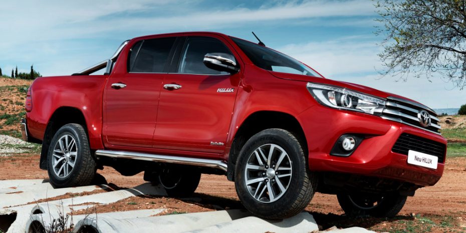 Peugeot y Citroën tendrán un pick up basado en el Toyota Hilux: Se venderá en Europa