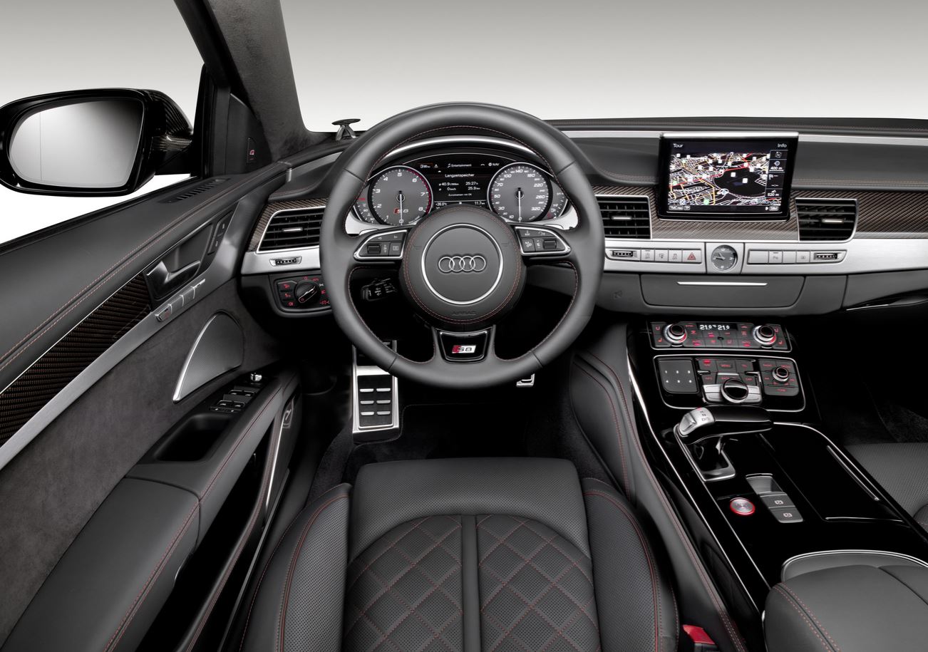 Audi S8 plus 15