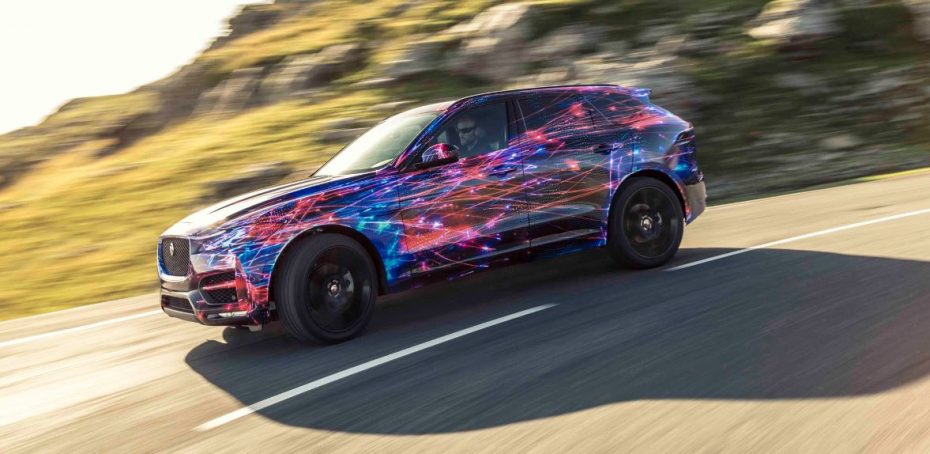 Jaguar F-PACE: «Todo lo aprendido con el F-TYPE, ahora con formato de crossover deportivo de altas prestaciones»