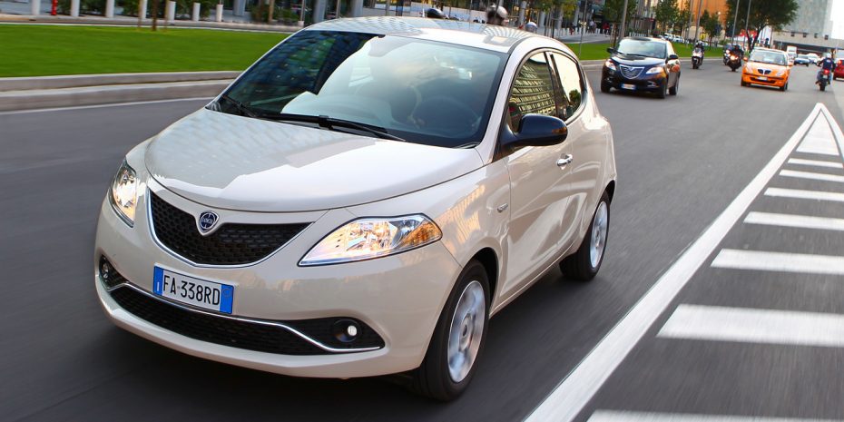 Un porrón de imágenes del renovado Lancia Ypsilon: Llegará a España en breve