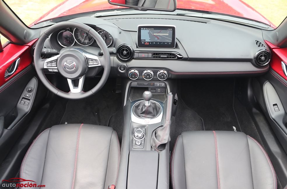 Interior Mazda MX5 ND