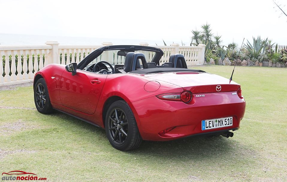 Mazda MX5 32