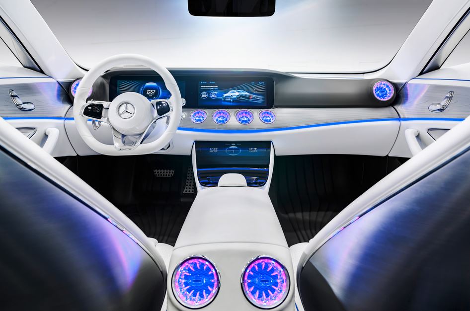 Mercedes-Benz Concept IAA 8