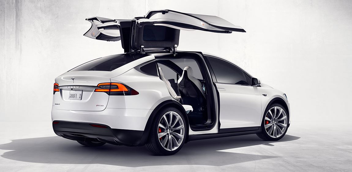 Tesla Model X 7