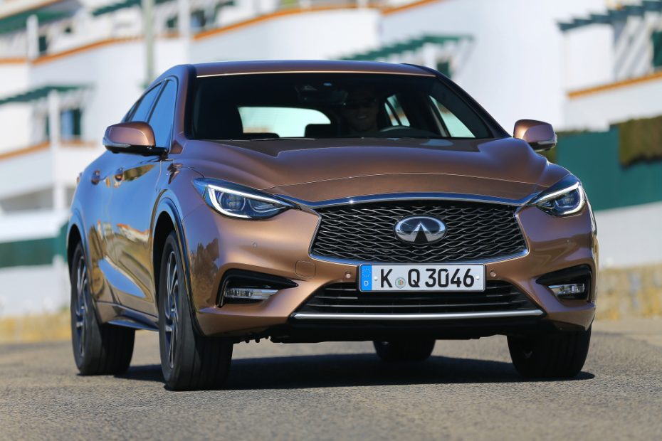 Detalle de equipamiento del nuevo Infiniti Q30: Más competitivo que el Clase A