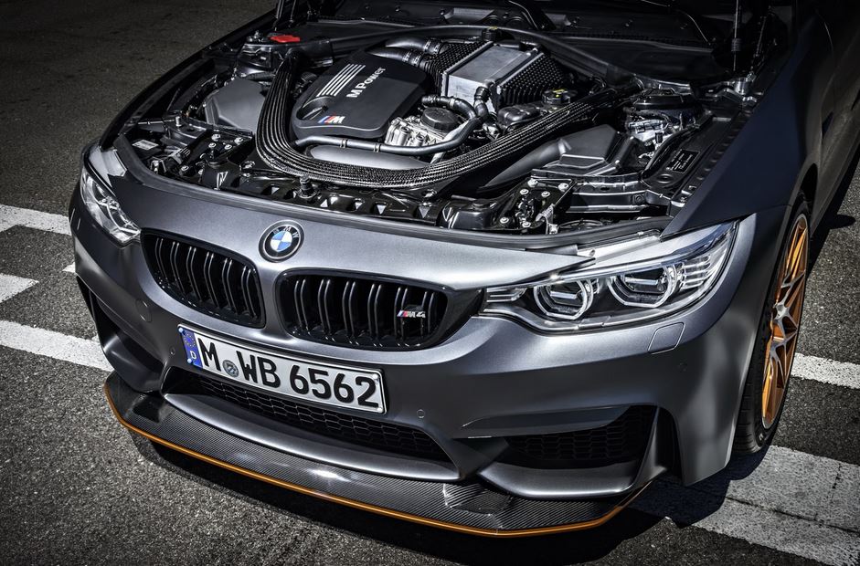 BMW M4 GTS 40