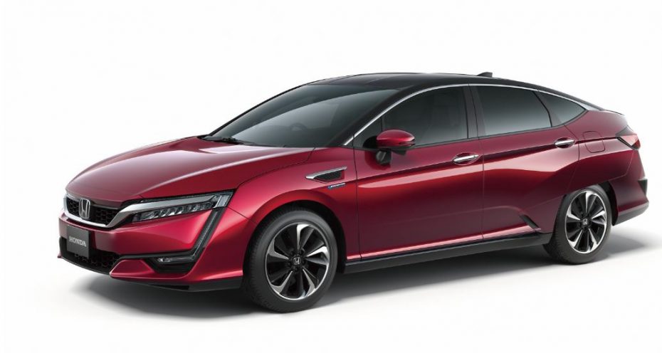 Honda presenta su FCV: 700 km de autonomía, un repostaje de 3 minutos y un sistema del tamaño de un motor de 6 cilindros…