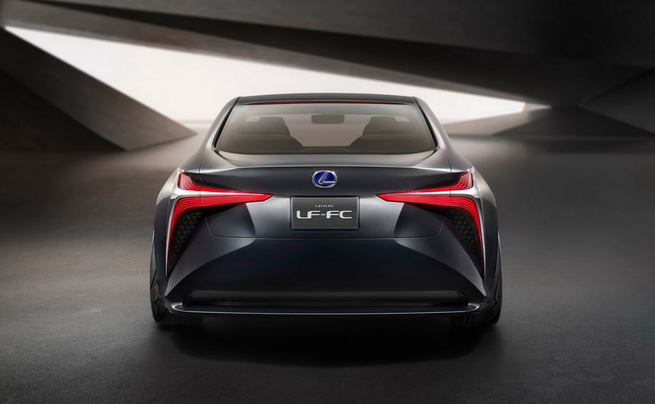 Lexus LF-FC Concept 4