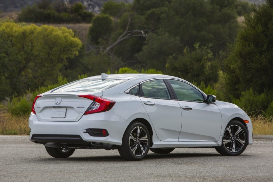 Un porrón de fotos del nuevo Honda Civic Sedán Ya a la venta en