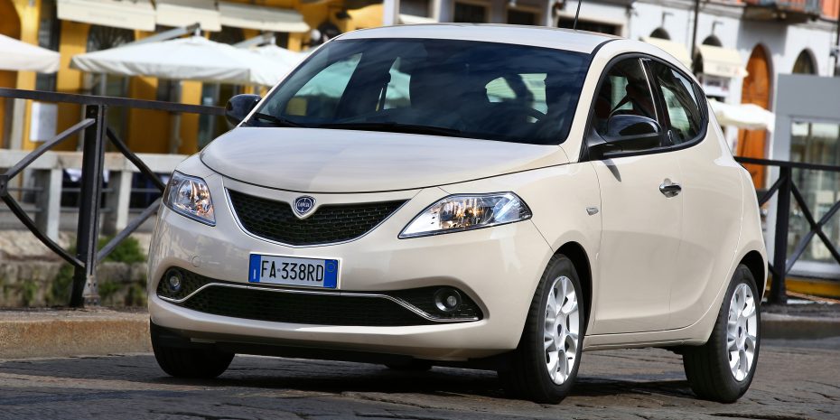 Ventas marzo 2016, Italia: El Ypsilon triunfa mientras el Punto muere poco a poco