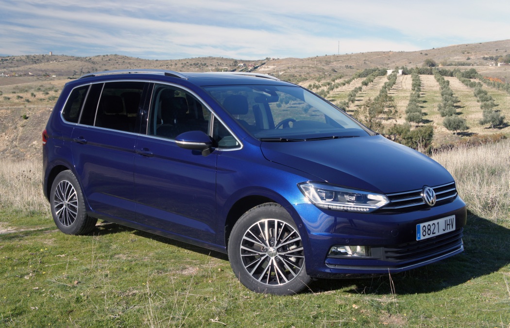 contacto-volkswagen-touran22