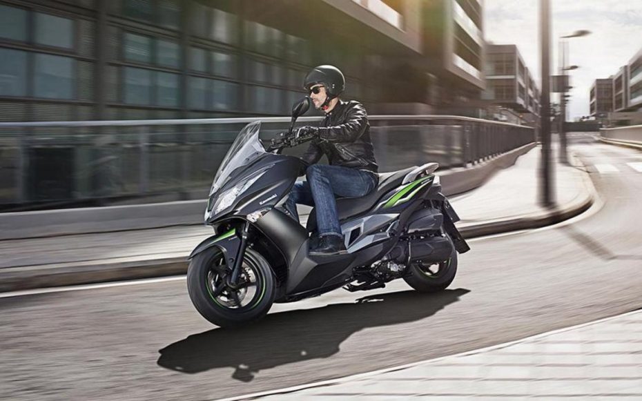 El Kawasaki J125 ya está a la venta: Arranca en los 3.799 € con promoción