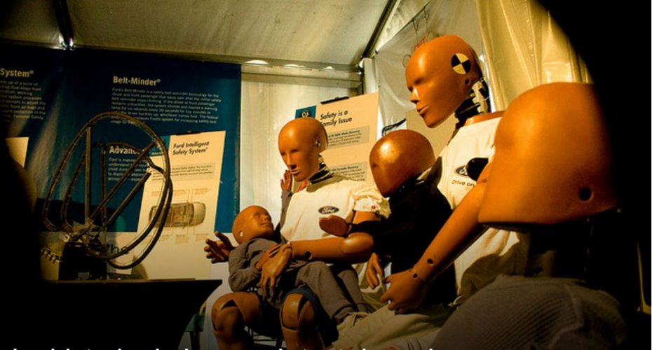 Desde cadáveres y personas vivas hasta maniquíes: Esta es la historia de los crash test dummies