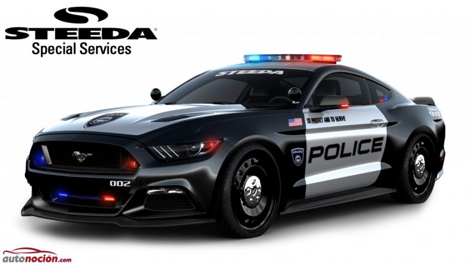 Al Ford Mustang no le sientan nada mal el uniforme y los caballos extra: Ay, ¡quién fuera policía!