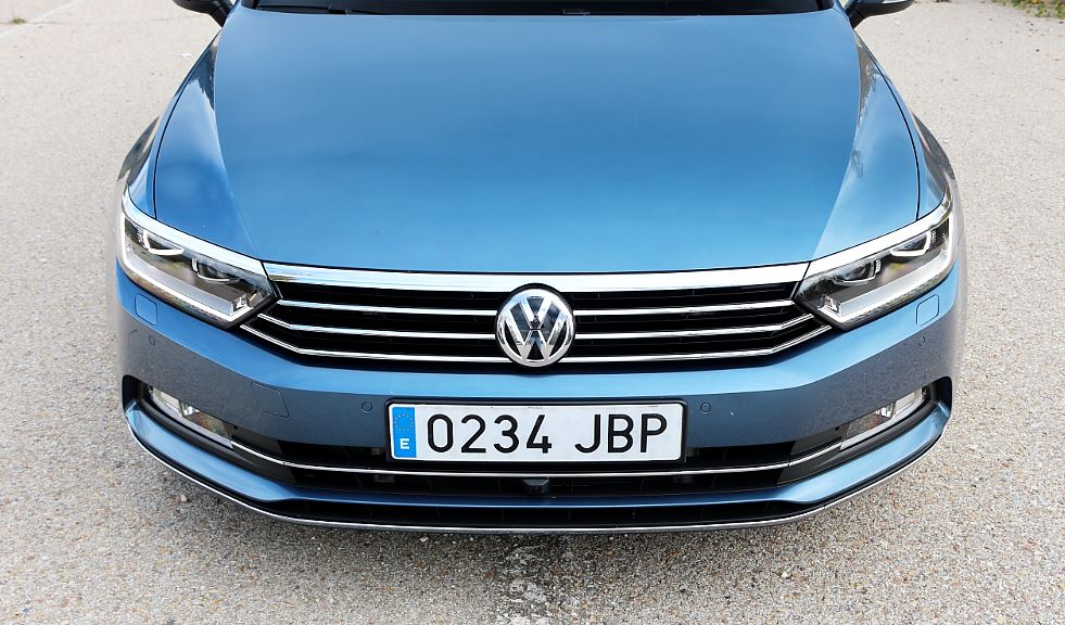 Volkswagen Passat 2.0 TDI BiT 13