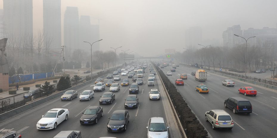 La alta contaminación en China hace que ir en coche sea más sano que andando