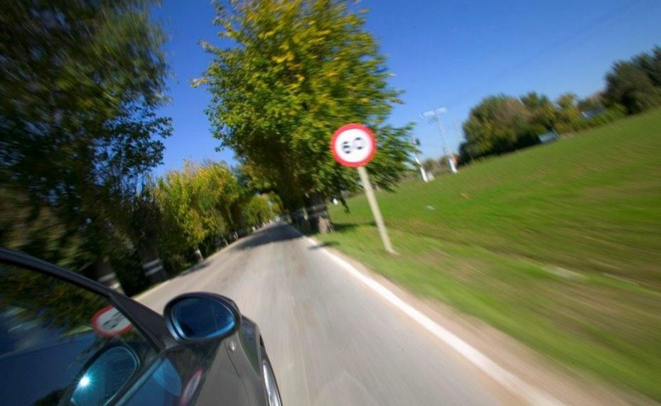 Esta es la nueva medida de UK para reducir la velocidad: Efectiva pero peligrosa…