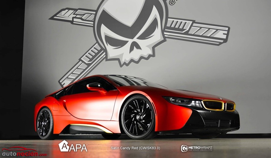 Así luce el excéntrico y espectacular BMW i8 de Austin Mahone puesto a punto por Metro Wrapz