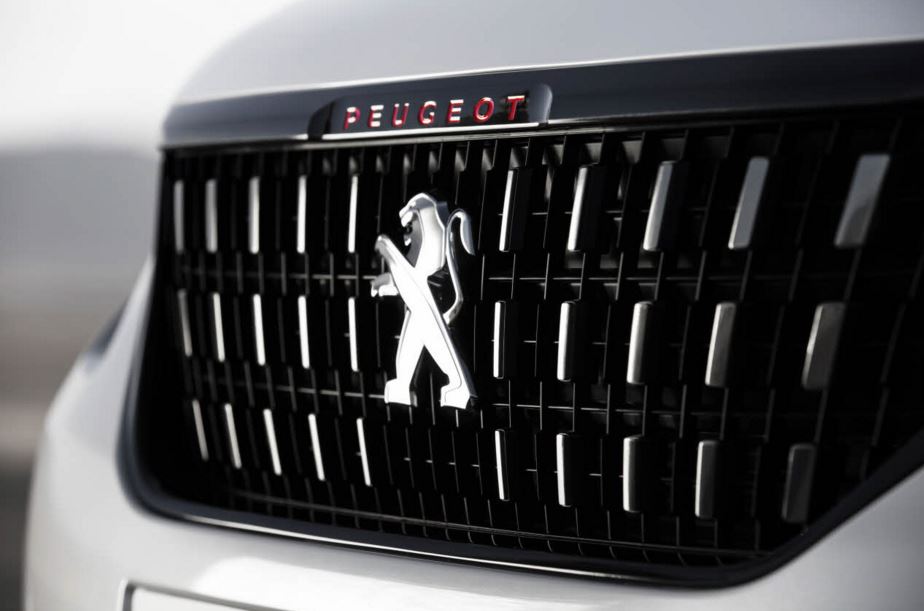 Peugeot da la cara: Aquí los consumos reales de sus mecánicas diésel y gasolina para el 2008