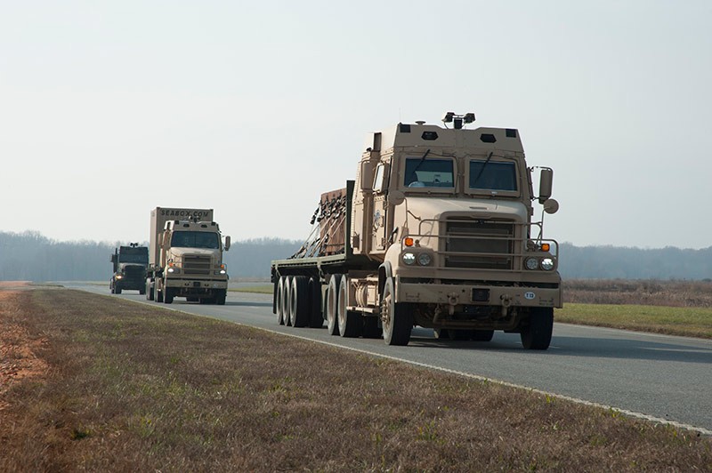 Los camiones del Ejército de Estados Unidos se suman a la conducción autónoma