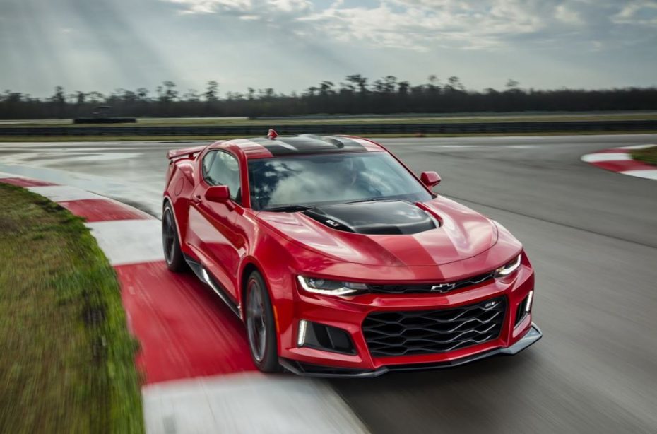 Chevrolet Camaro ZL1 2017: Musculoso, radical y con el poderoso V8 del Corvette en sus entrañas