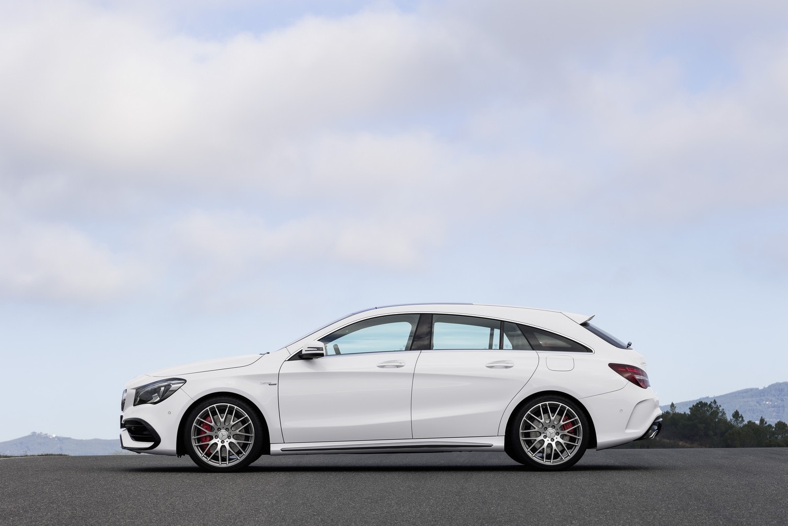 Mercedes-AMG CLA 45 4MATIC 2016 (20)