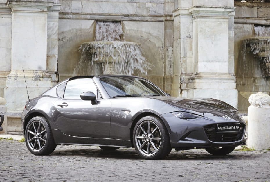 El Mazda MX-5 RF ya tiene precio en Francia: Razonable y más práctico