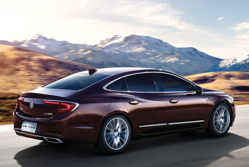 buick_lacrosse_21