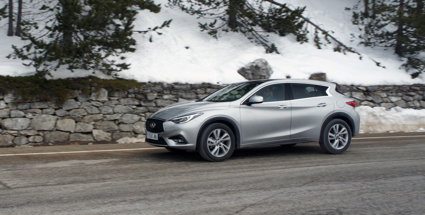 contacto-infiniti-q30102