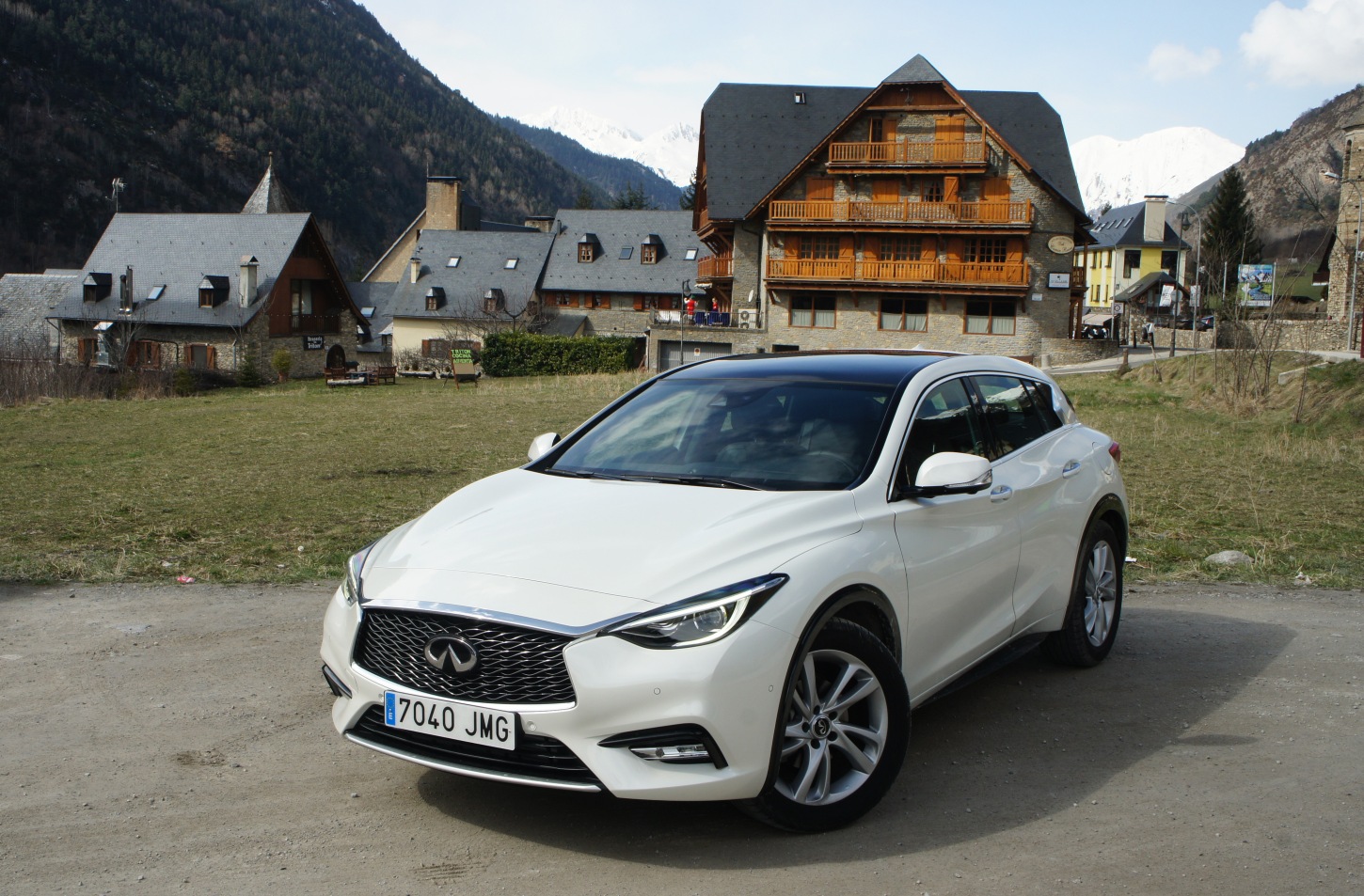 contacto-infiniti-q30106