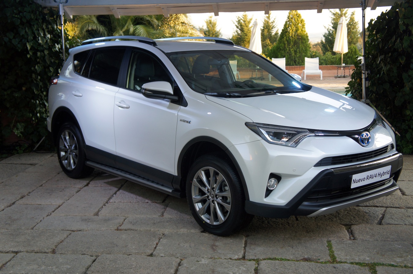 contacto-toyota-rav4-hybrid73