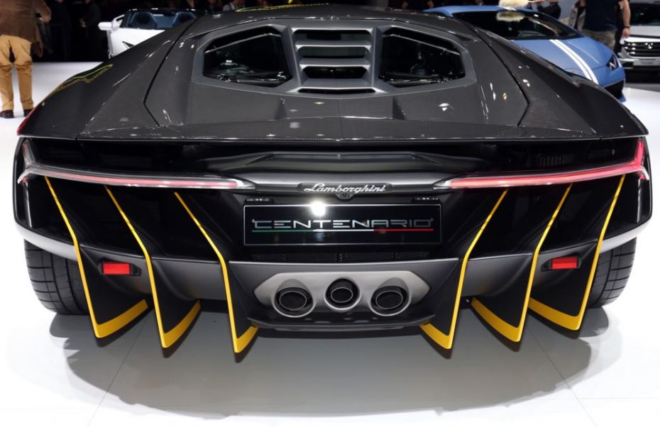 El Lamborghini Centenario es para volverse loco: ¡Échale un vistazo al número de artilugios aerodinámicos!