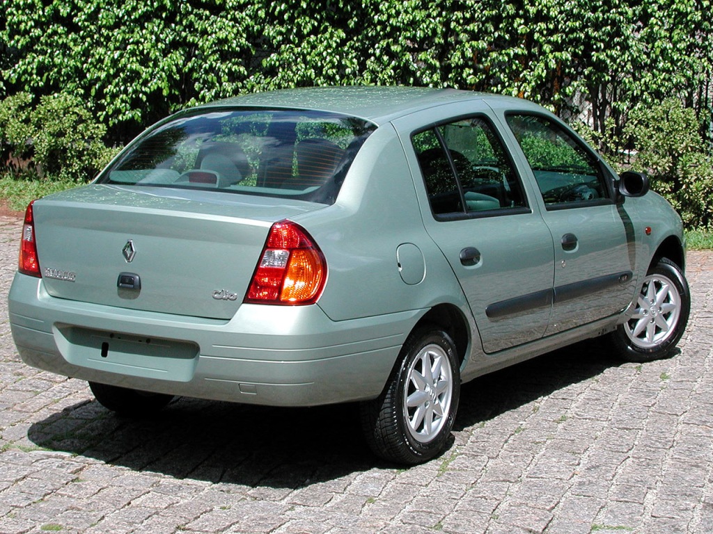 renault-clio-25th32