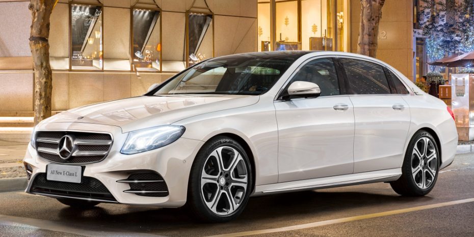 Mercedes presenta en Pekín su nuevo Clase E Largo: Más elegancia y capacidad