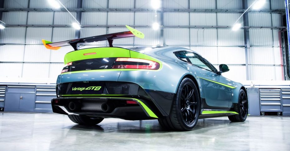 Aston Martin Vantage GT8: Del circuito a la calle de forma estrictamente limitada a 150 unidades