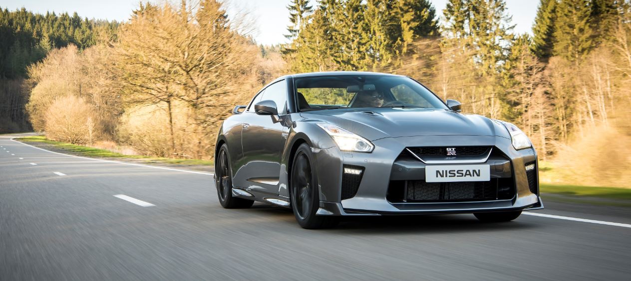 Nissan GT-R 2