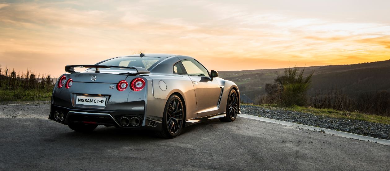 Nissan GT-R 5