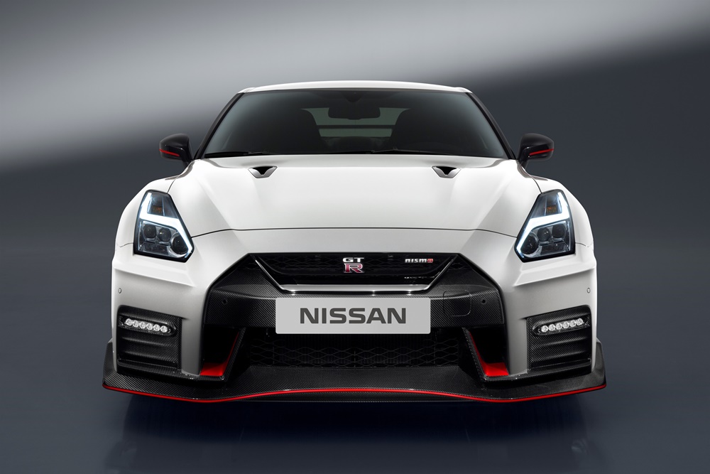  El renovado Nissan GT-R NISMO ya tiene precio y si lo quieres, prepara  185.000 euros…