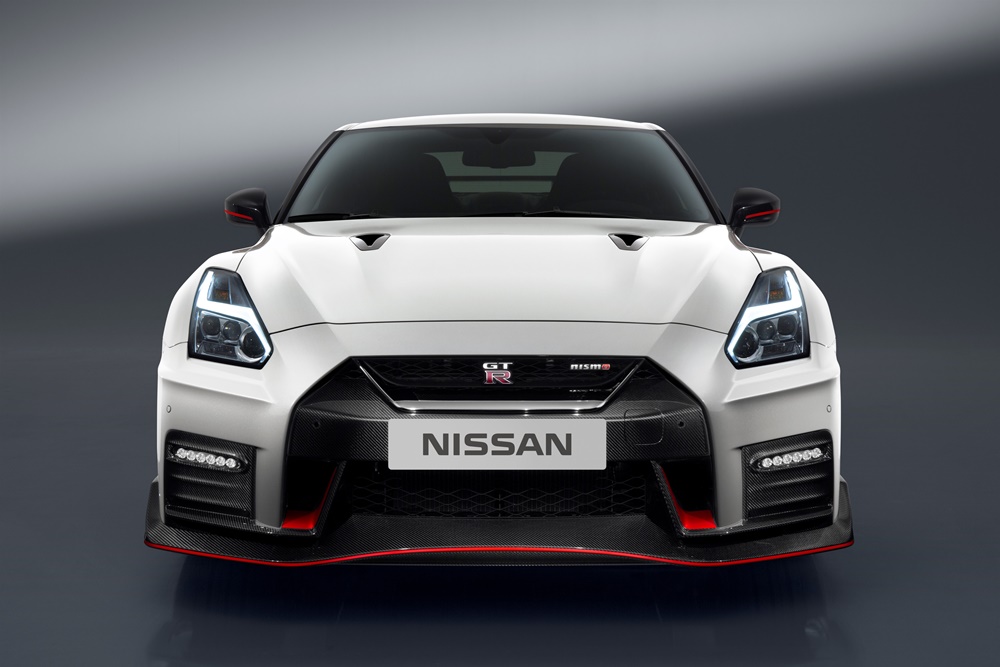 Nissan GT-R Nismo MY 2017 (2)