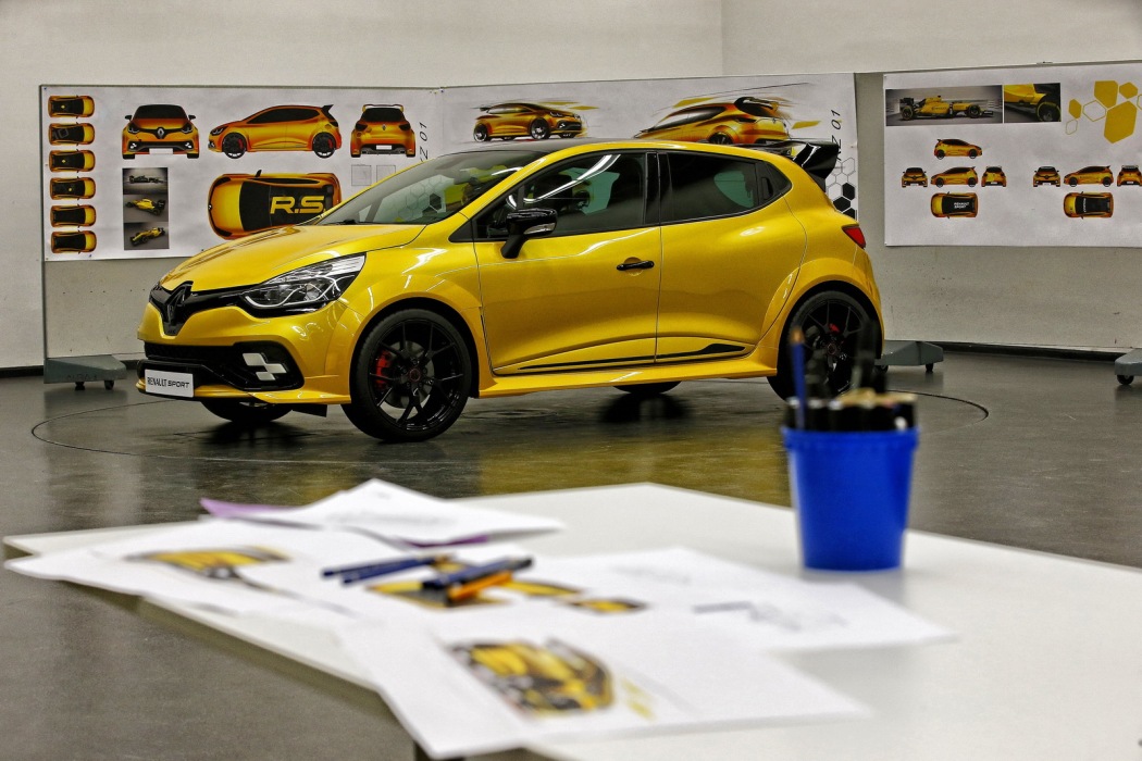 renault-clio-rs-16-8