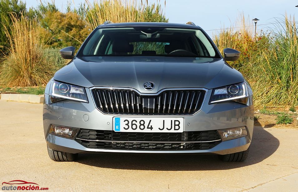 Prueba Skoda Superb Style 150 TDI DSG 46