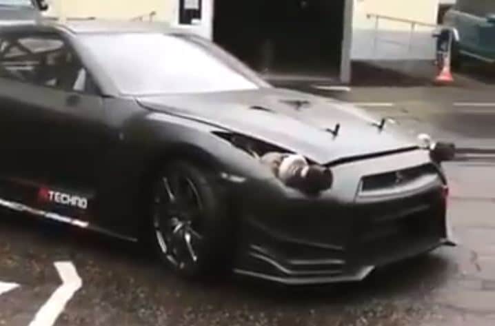 Un Nissan GT-R que pierde los faros: El motivo es muy curioso…