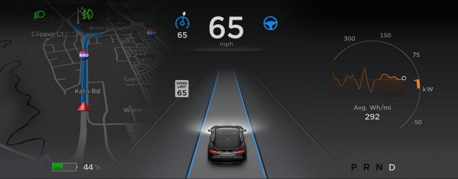El fatídico Autopilot mejora con el software 8.0 de Tesla: ¿Se acabaron los accidentes?