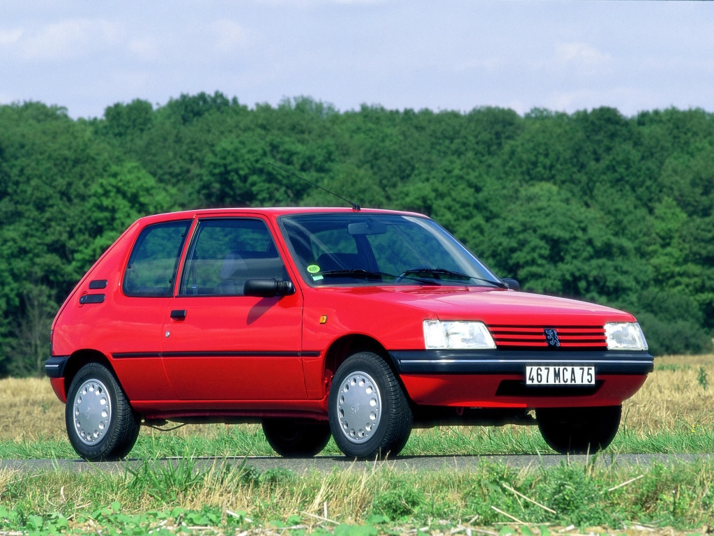 peugeot_205_3-door_8