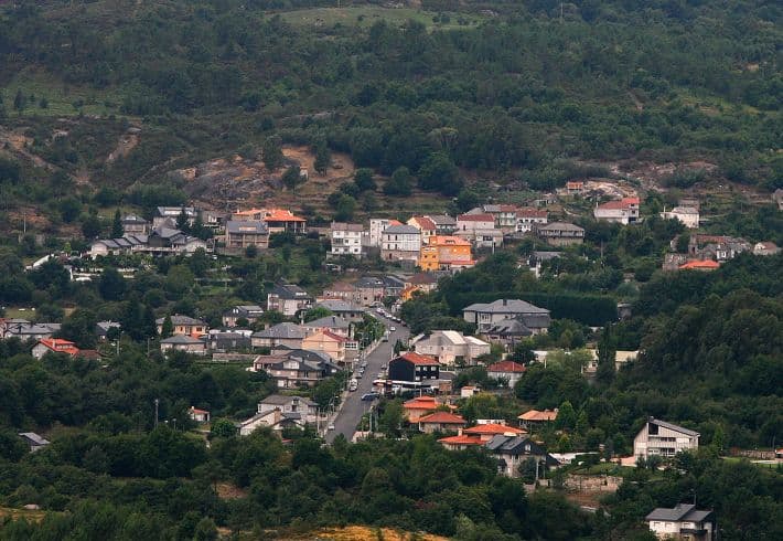 Avión: El pueblecito gallego que acoge la mayor cantidad de ricos ...
