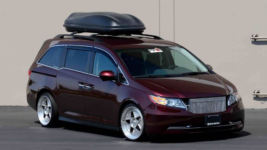 ¡Santa locura! Si buscas un monovolumen de 1.000 CV, este Honda Odyssey es tu media naranja