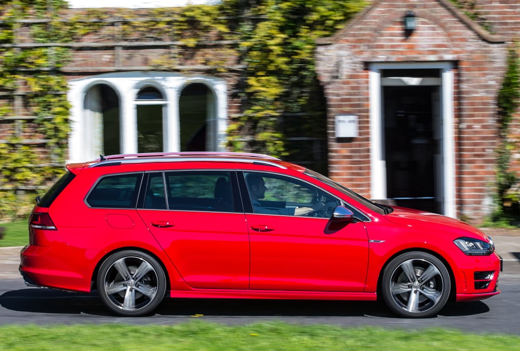 volkswagen_golf_r_estate_14