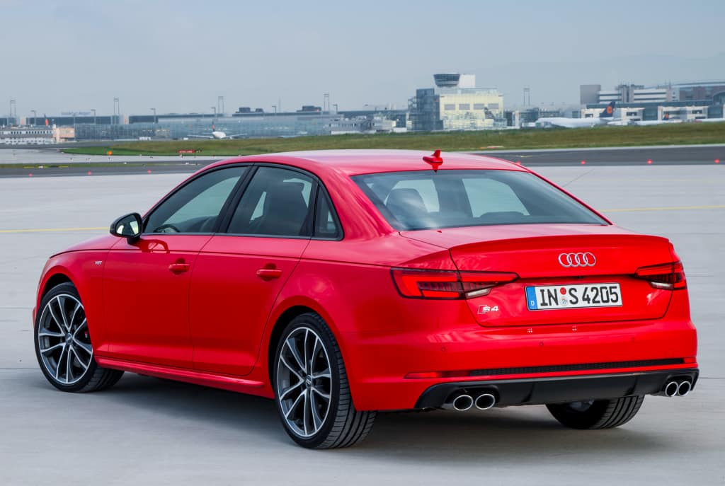 audi_s4_sedan_31