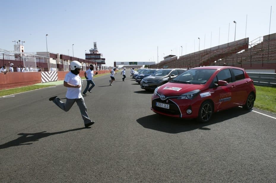 24 Horas Híbridas de Toyota 2016: Compañerismo, rivalidad y equilibrio entre consumos y vueltas